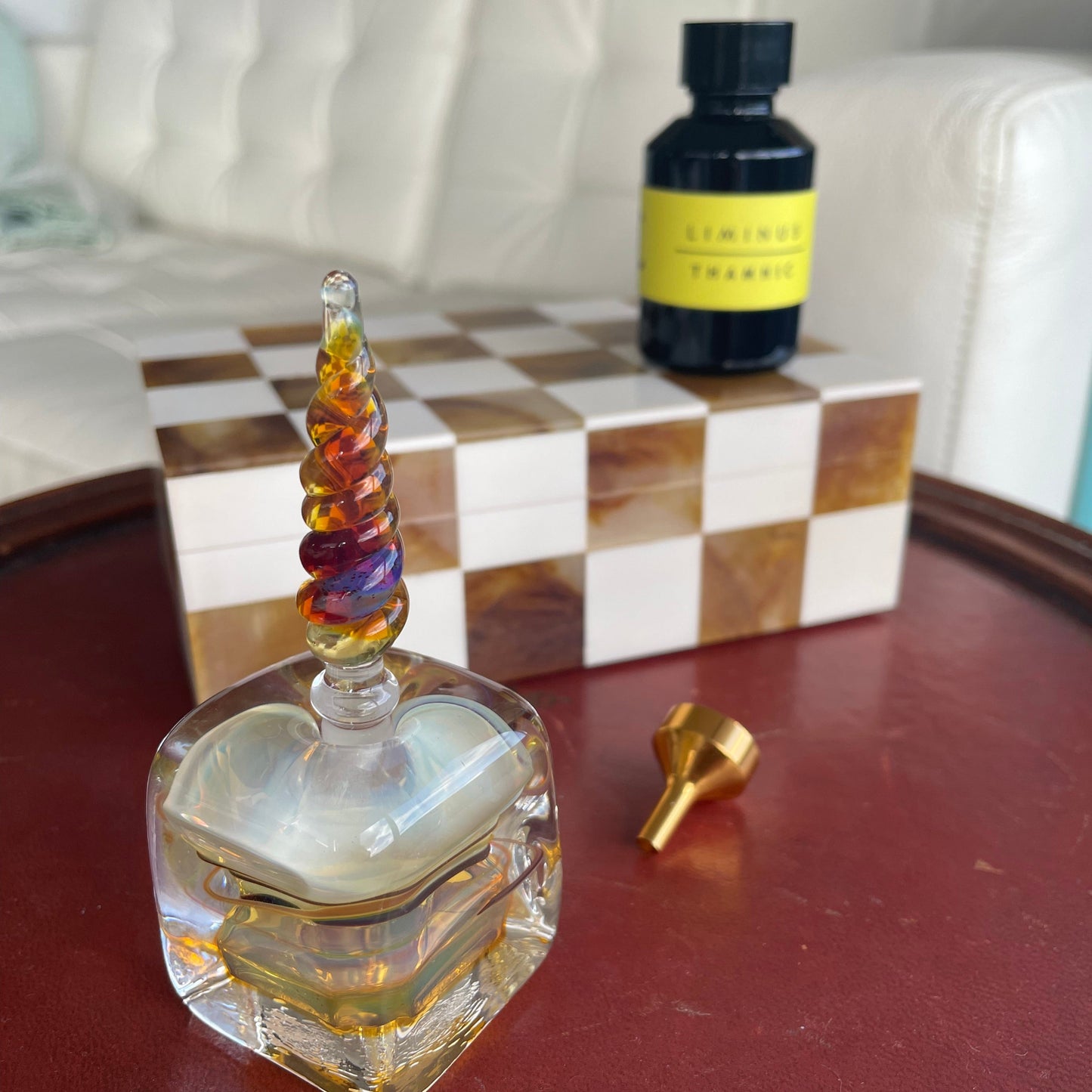 Thamnic gift set & perfume bottle